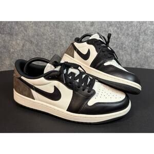 Nike Air Jordan 1 Low OG Mocha Mens Size 9.5 CZ0790 102 Barely Worn Original Box
